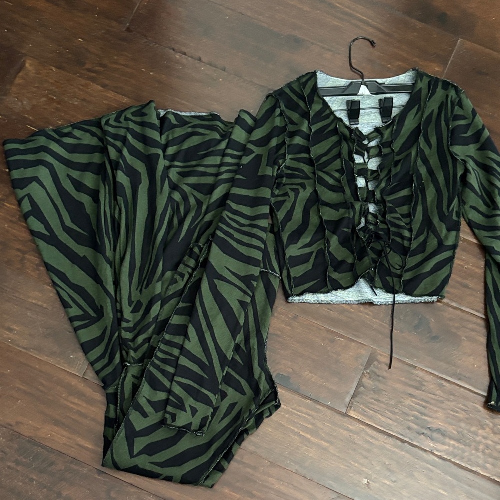 AKIRA Green and Black Zebra Print Flare Leg & Crop Top Set